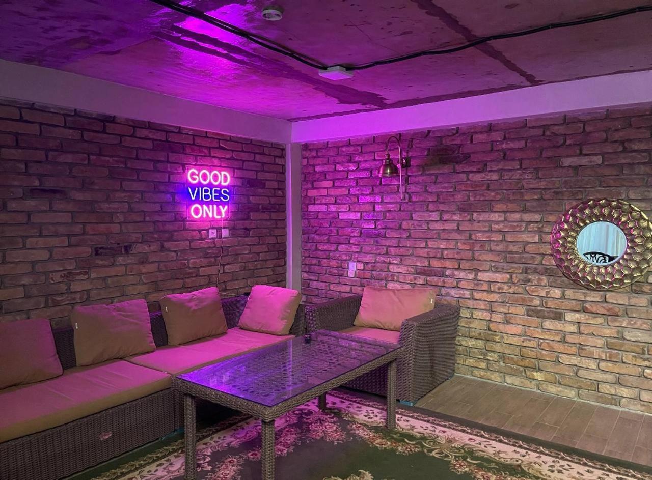 Local Hotel Ташкент Экстерьер фото